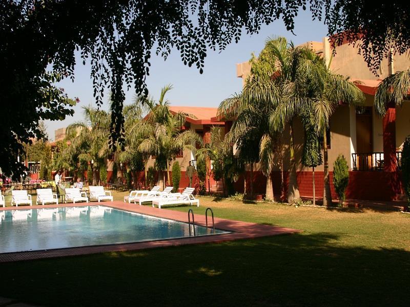 Hotel Ranthambore Regency Sawai Madhopur Zewnętrze zdjęcie